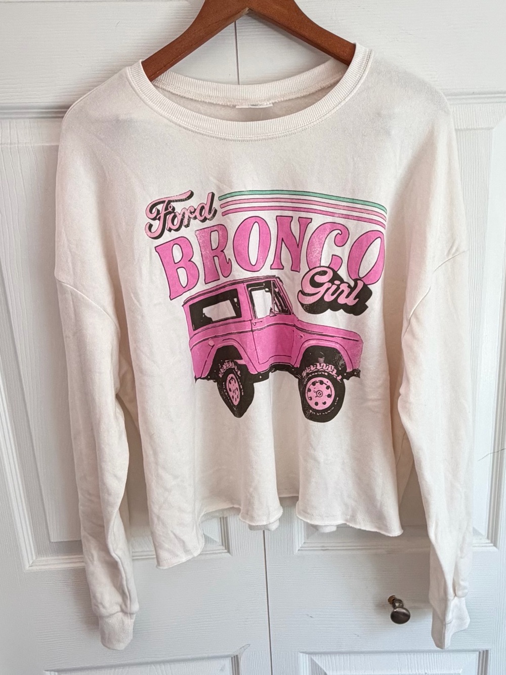 Ford Bronco Girl Grayson Threads Womens XL Pink Graphic Cropped Sweatshirt